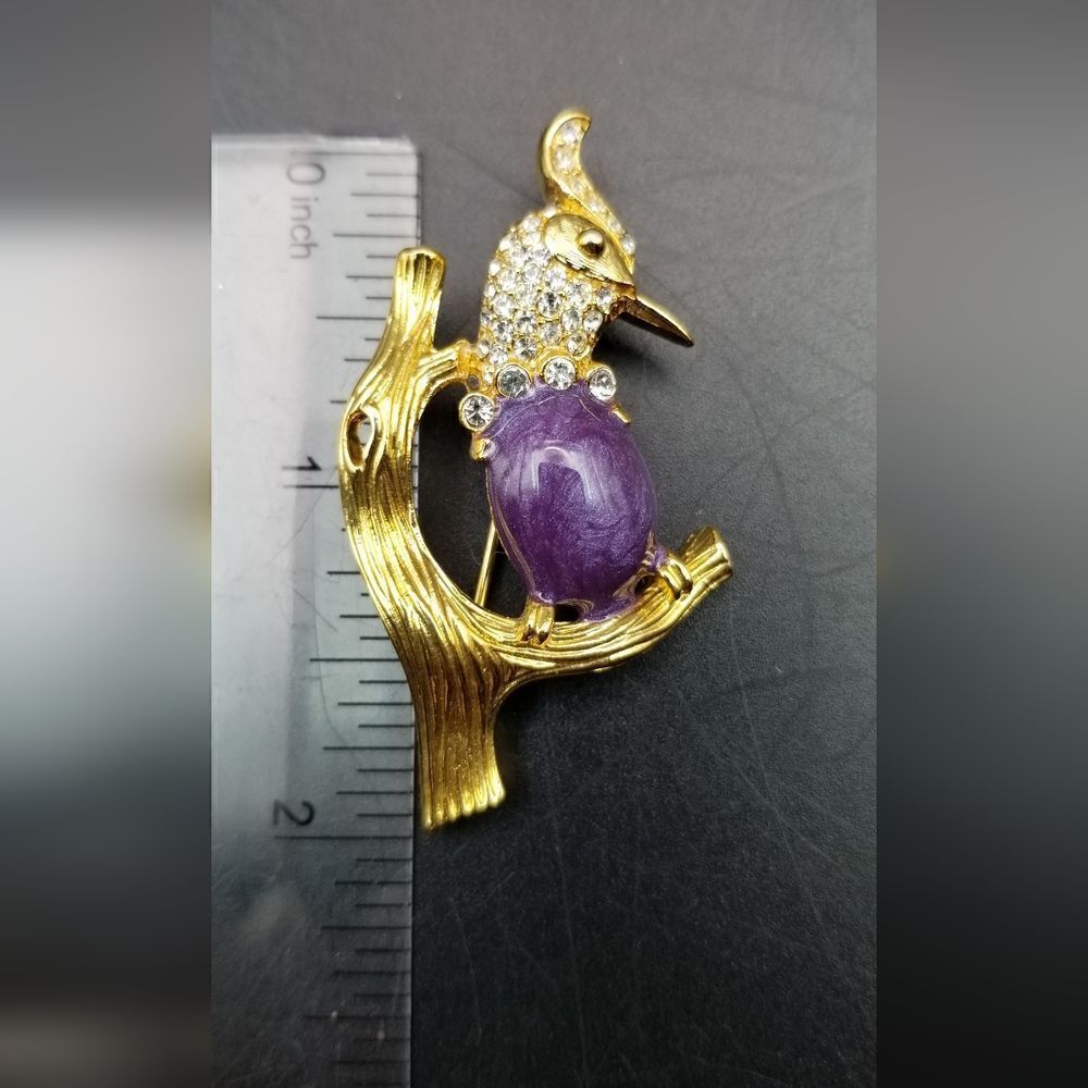 To be a bird purple passion brooch. BR105